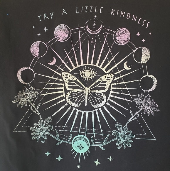 Black ⚫ Moon Stars Crop Top - Picture 11 of 14